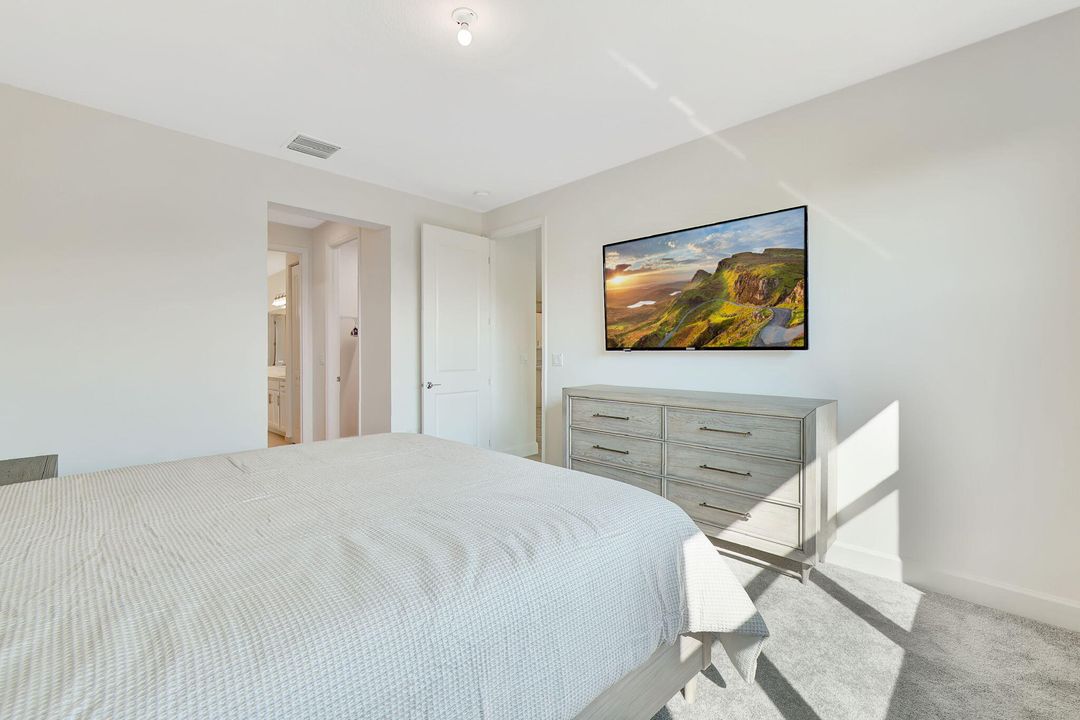 В аренду: $3,400 (2 спален, 2 ванн, 1752 Квадратных фут)