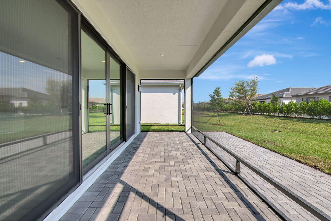 В аренду: $3,400 (2 спален, 2 ванн, 1752 Квадратных фут)