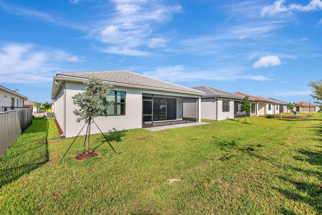 В аренду: $3,400 (2 спален, 2 ванн, 1752 Квадратных фут)