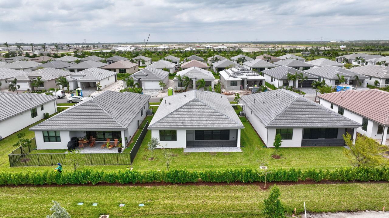 В аренду: $3,400 (2 спален, 2 ванн, 1752 Квадратных фут)