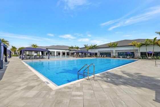 В аренду: $3,400 (2 спален, 2 ванн, 1752 Квадратных фут)