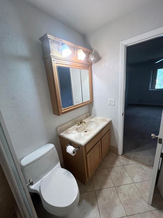 待售: $234,900 (2 贝兹, 2 浴室, 1000 平方英尺)