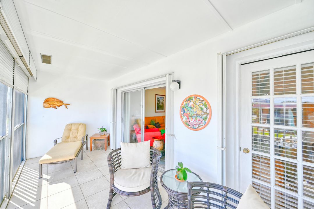 На продажу: $300,000 (2 спален, 2 ванн, 962 Квадратных фут)