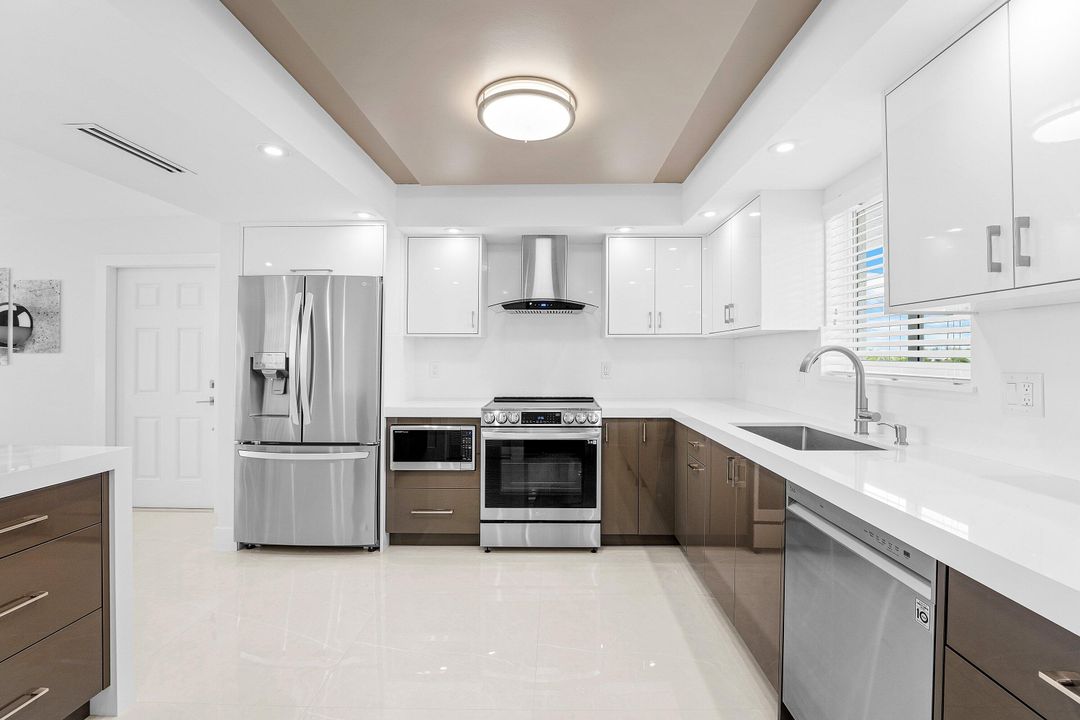 待售: $699,000 (2 贝兹, 2 浴室, 1363 平方英尺)