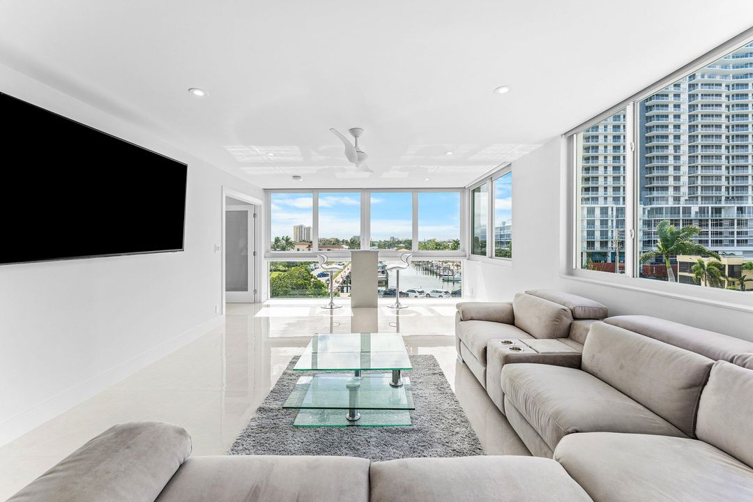 待售: $699,000 (2 贝兹, 2 浴室, 1363 平方英尺)