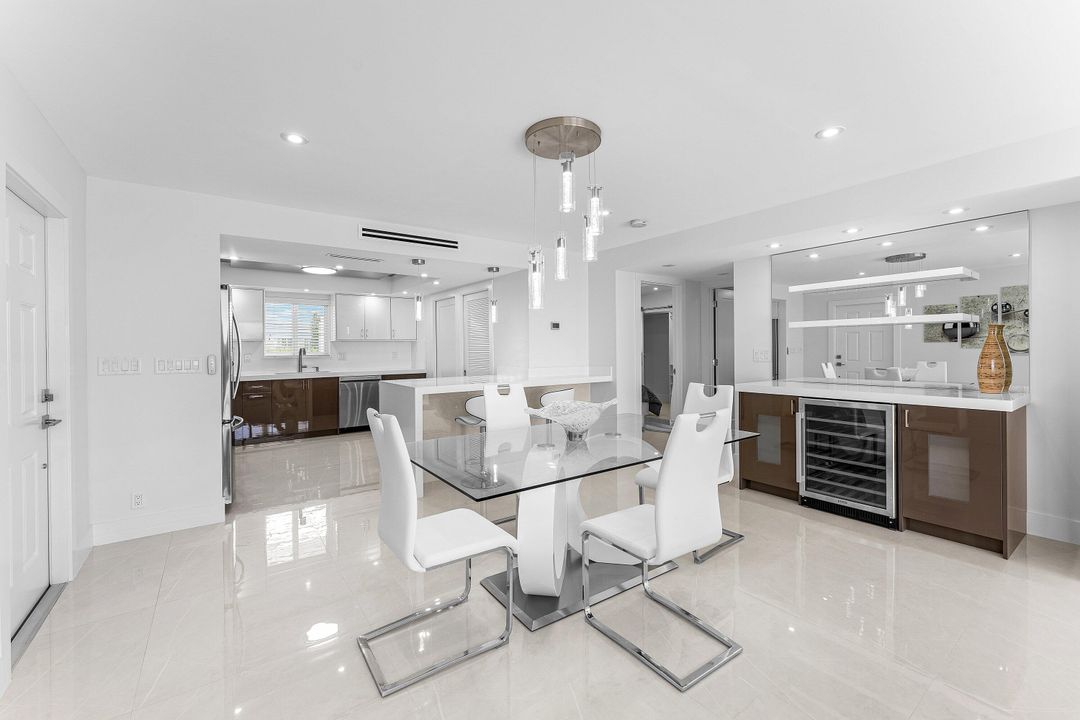 待售: $699,000 (2 贝兹, 2 浴室, 1363 平方英尺)