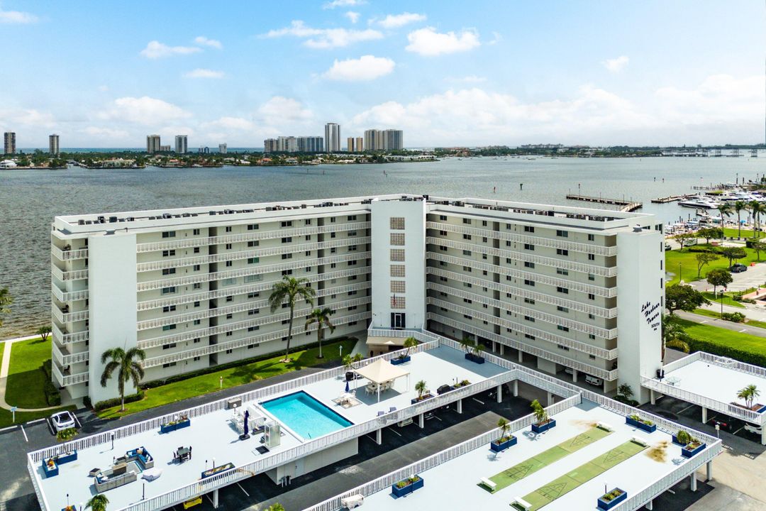 待售: $699,000 (2 贝兹, 2 浴室, 1363 平方英尺)