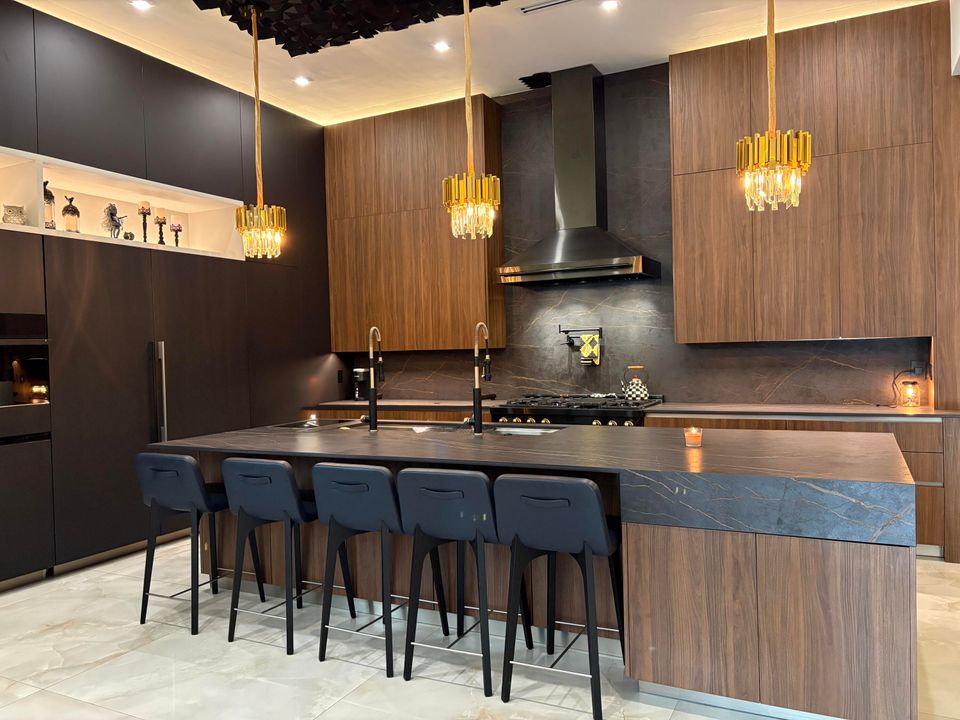 На продажу: $2,700,000 (4 спален, 4 ванн, 4173 Квадратных фут)