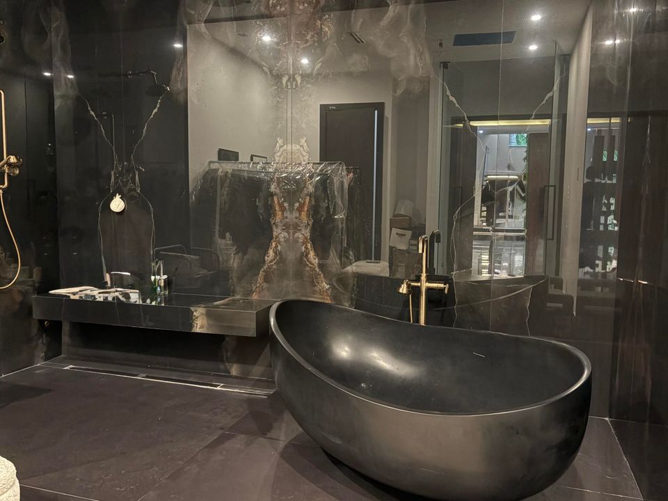 На продажу: $2,700,000 (4 спален, 4 ванн, 4173 Квадратных фут)