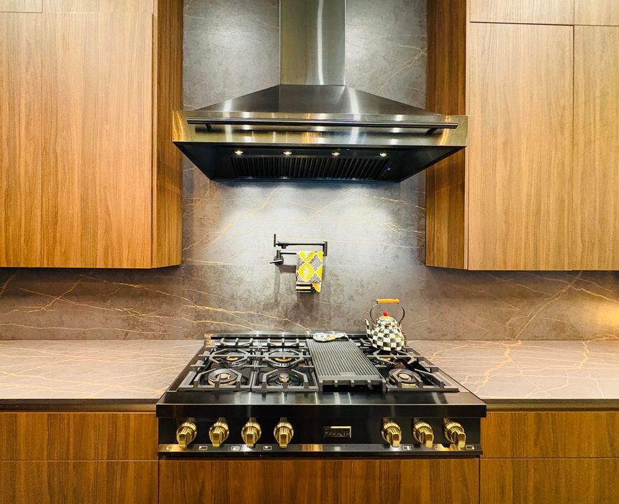 На продажу: $2,700,000 (4 спален, 4 ванн, 4173 Квадратных фут)