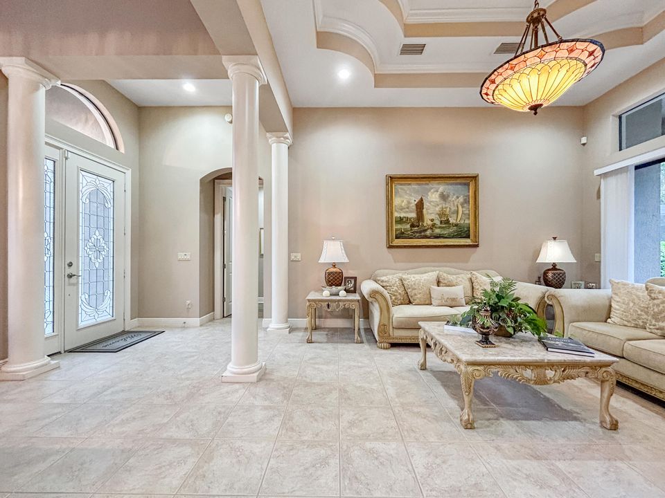 For Sale: $575,000 (3 beds, 2 baths, 2138 Square Feet)