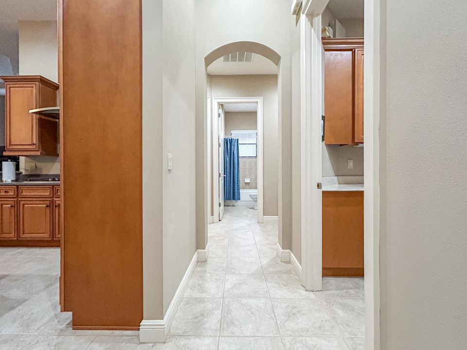 For Sale: $575,000 (3 beds, 2 baths, 2138 Square Feet)