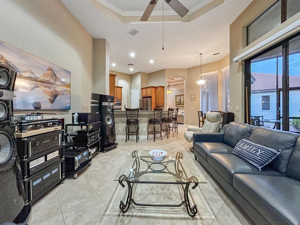 For Sale: $575,000 (3 beds, 2 baths, 2138 Square Feet)