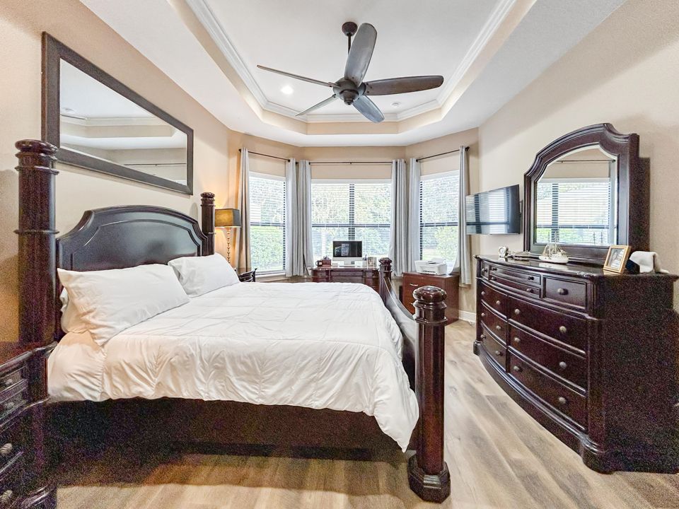 For Sale: $575,000 (3 beds, 2 baths, 2138 Square Feet)