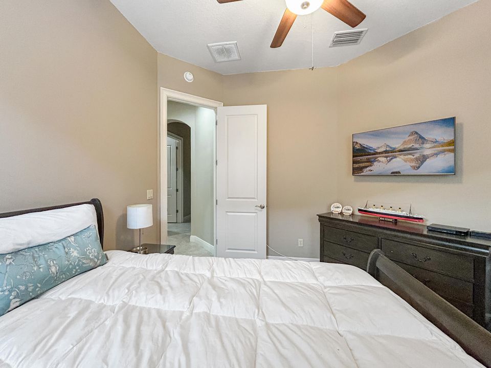 For Sale: $575,000 (3 beds, 2 baths, 2138 Square Feet)