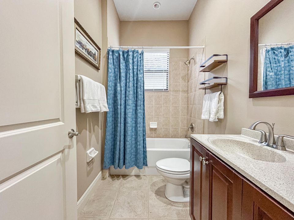 For Sale: $575,000 (3 beds, 2 baths, 2138 Square Feet)