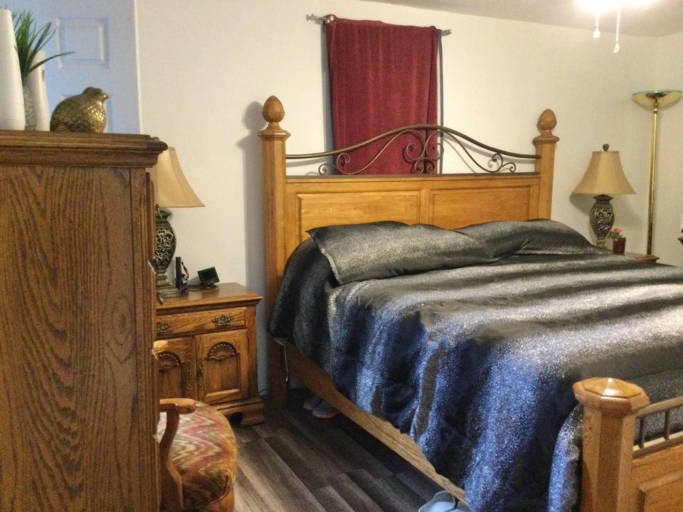 待售: $55,000 (2 贝兹, 2 浴室, 902 平方英尺)