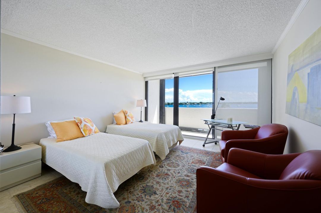 Под контрактом: $3,500 (2 спален, 2 ванн, 1235 Квадратных фут)