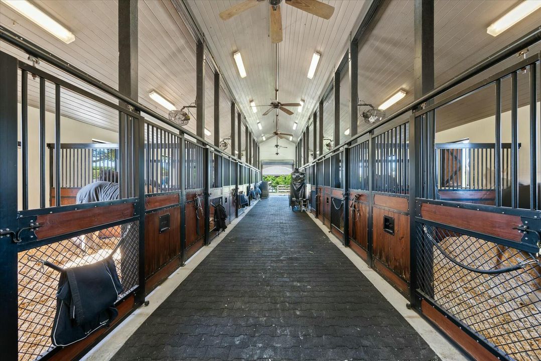 For Sale: $5,150,000 (8 beds, 7 baths, 3425 Square Feet)