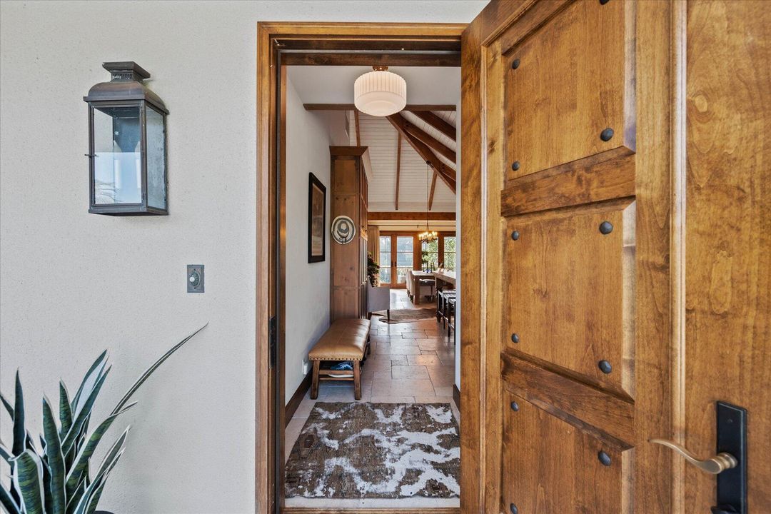 For Sale: $1,990,000 (2 beds, 2 baths, 1739 Square Feet)