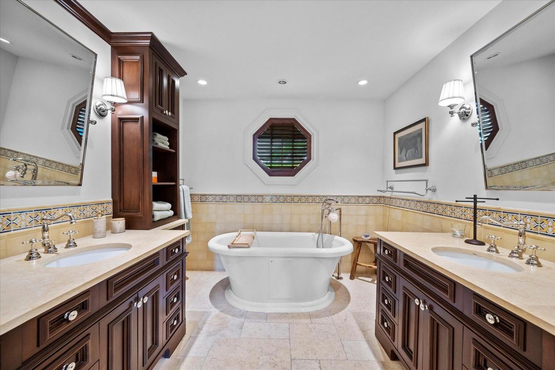 For Sale: $1,990,000 (2 beds, 2 baths, 1739 Square Feet)