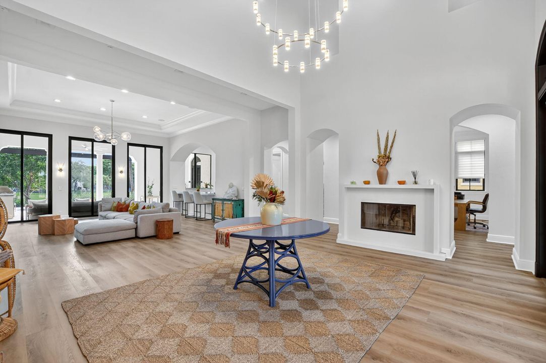 Active With Contract: $2,499,000 (6 beds, 4 baths, 4740 Square Feet)