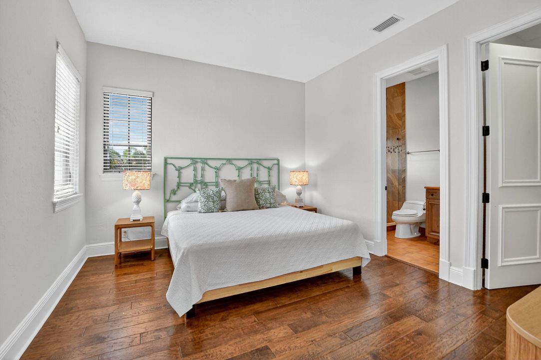 Active With Contract: $2,499,000 (6 beds, 4 baths, 4740 Square Feet)