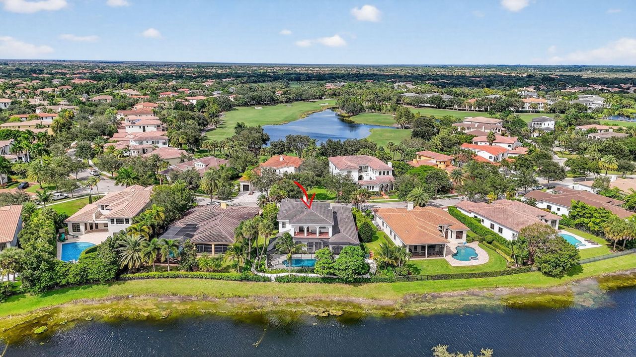 Active With Contract: $2,499,000 (6 beds, 4 baths, 4740 Square Feet)