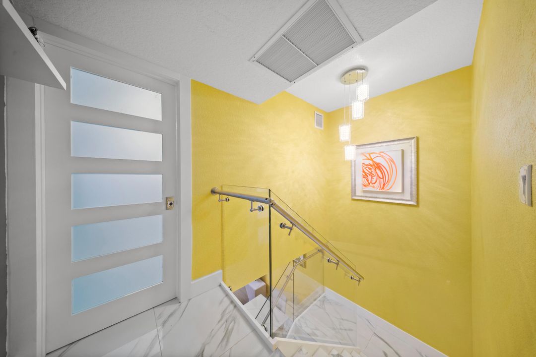 En Venta: $400,000 (2 camas, 2 baños, 1236 Pies cuadrados)