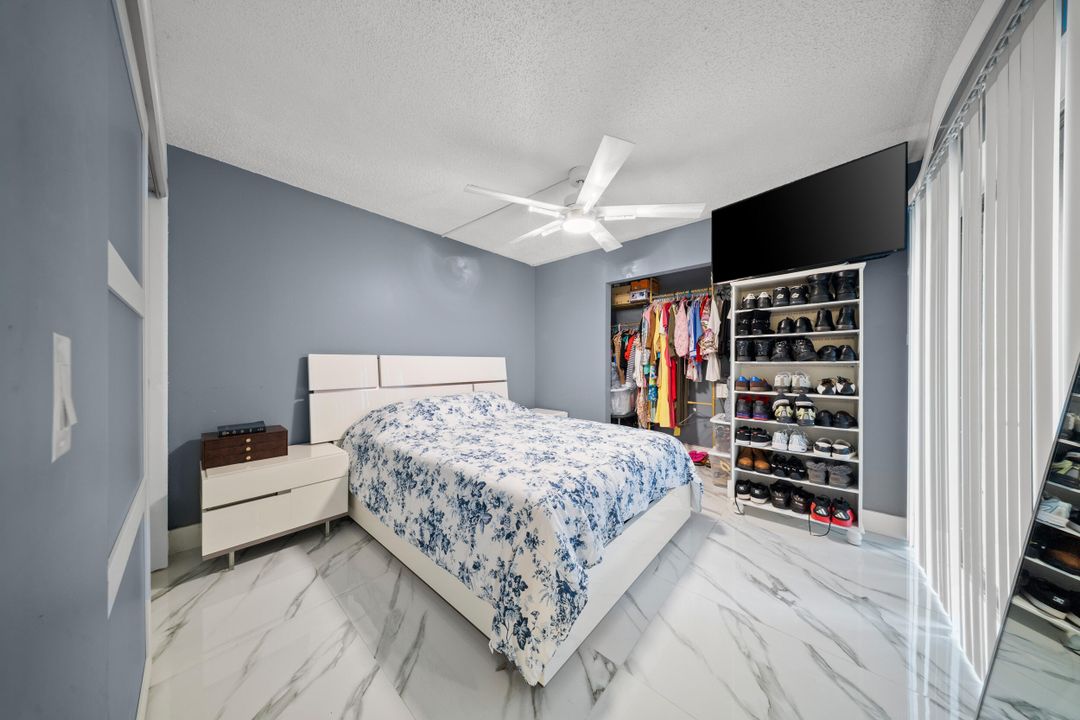 En Venta: $400,000 (2 camas, 2 baños, 1236 Pies cuadrados)