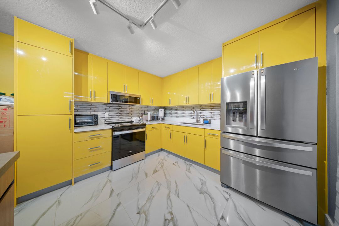 En Venta: $400,000 (2 camas, 2 baños, 1236 Pies cuadrados)