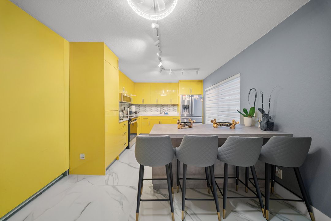 En Venta: $400,000 (2 camas, 2 baños, 1236 Pies cuadrados)