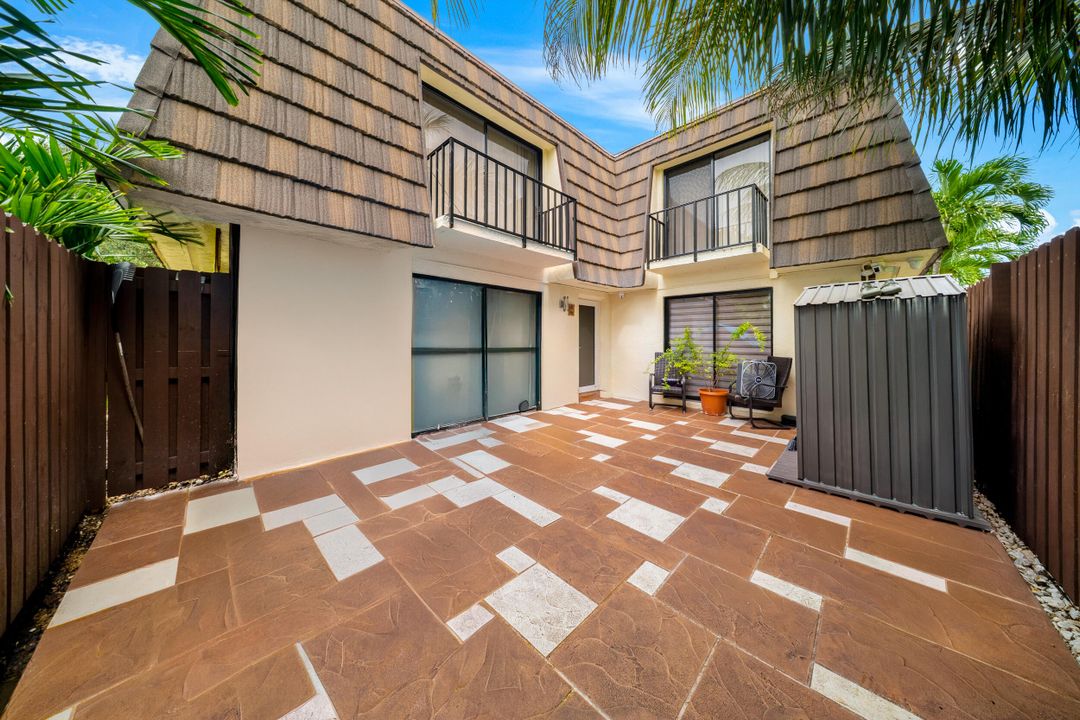 En Venta: $400,000 (2 camas, 2 baños, 1236 Pies cuadrados)