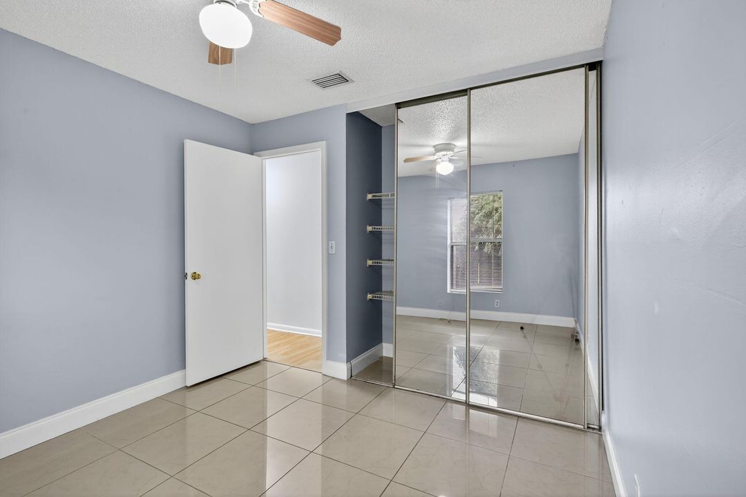 Activo con contrato: $356,500 (3 camas, 2 baños, 1161 Pies cuadrados)