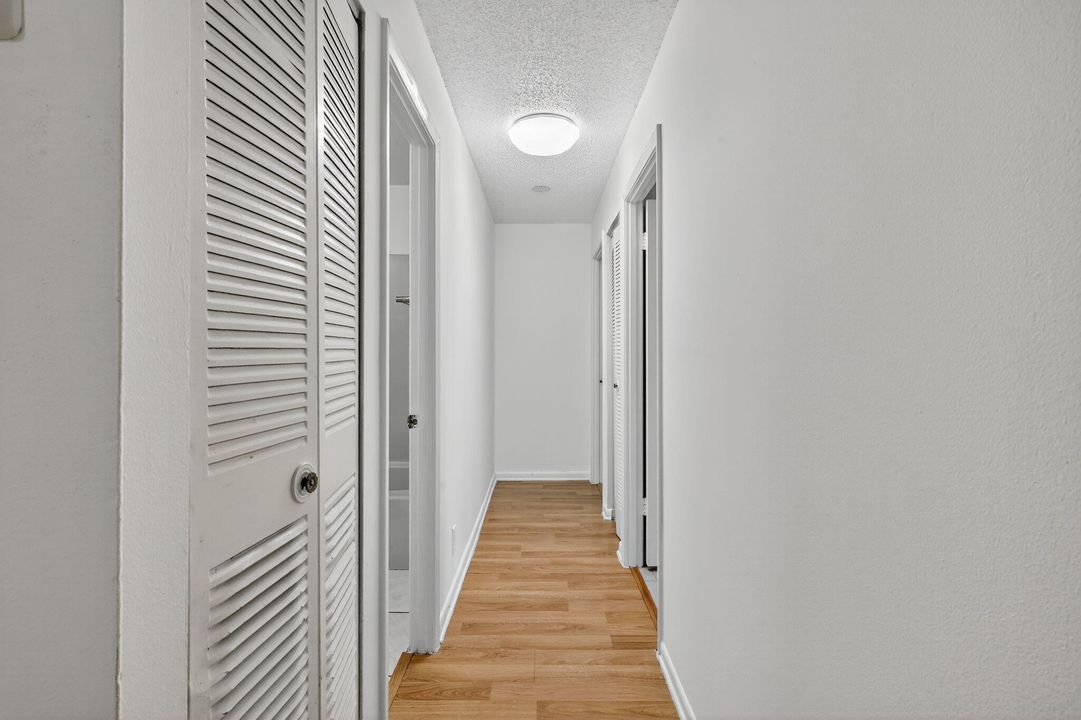 Activo con contrato: $356,500 (3 camas, 2 baños, 1161 Pies cuadrados)