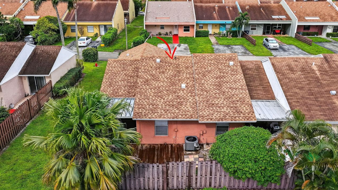 Activo con contrato: $356,500 (3 camas, 2 baños, 1161 Pies cuadrados)