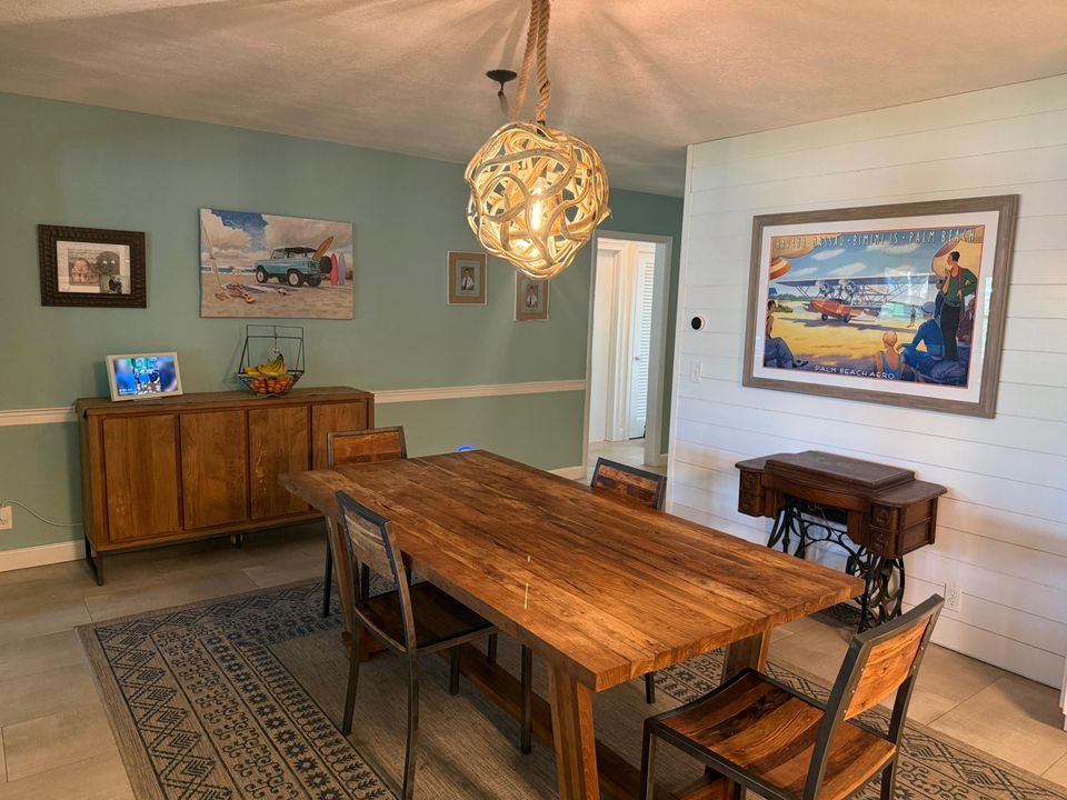 For Sale: $1,196,000 (3 beds, 2 baths, 1886 Square Feet)