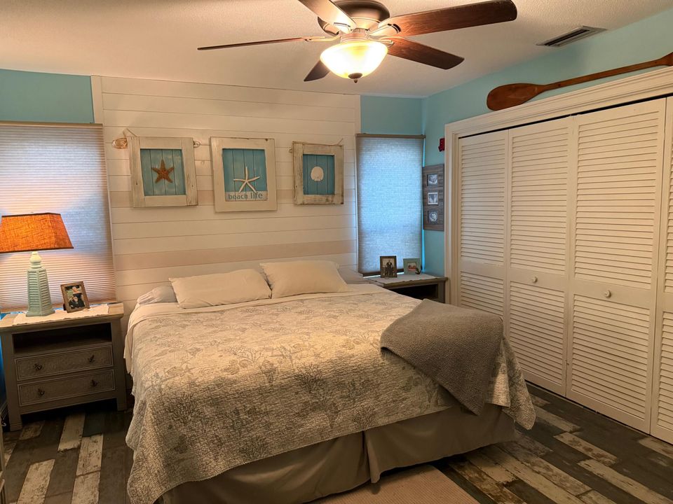 For Sale: $1,196,000 (3 beds, 2 baths, 1886 Square Feet)