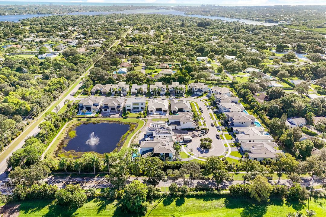 Activo con contrato: $2,949,000 (5 camas, 5 baños, 4522 Pies cuadrados)