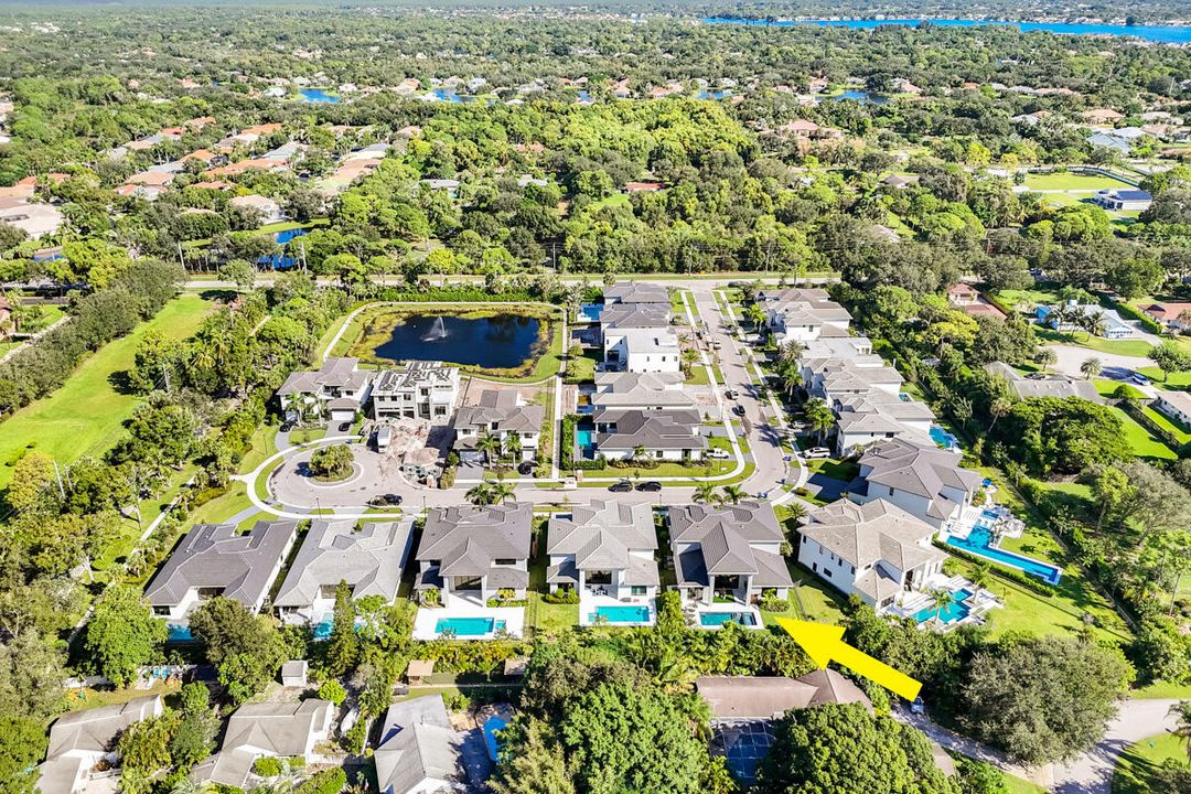 Activo con contrato: $2,949,000 (5 camas, 5 baños, 4522 Pies cuadrados)