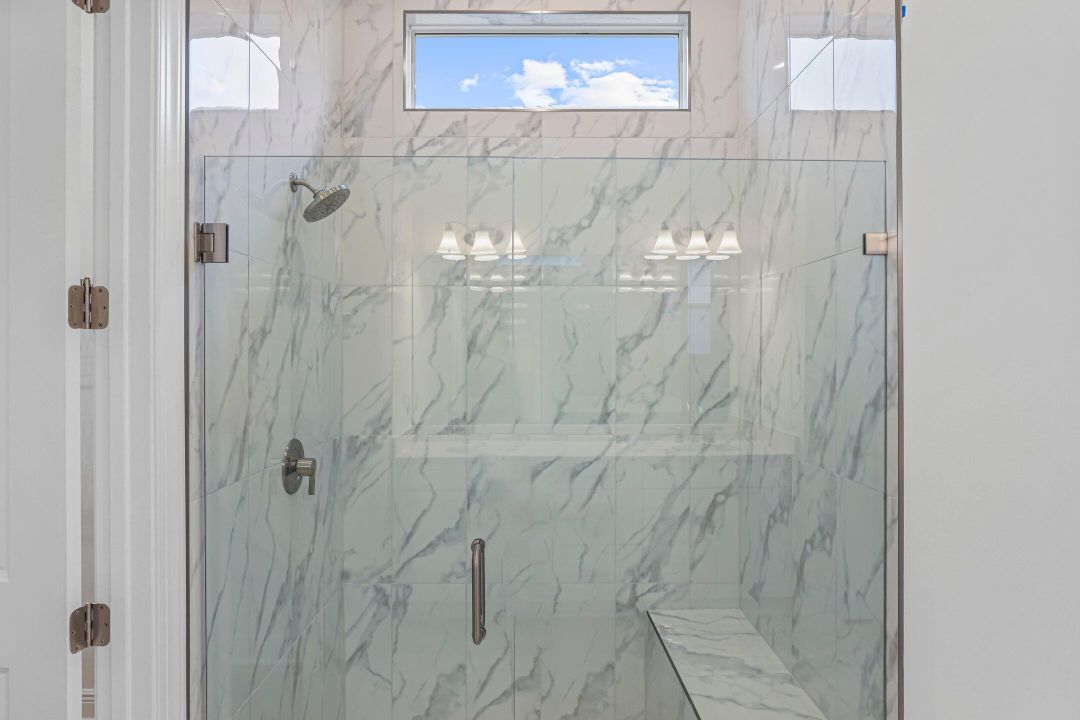 Под контрактом: $569,990 (3 спален, 3 ванн, 1840 Квадратных фут)