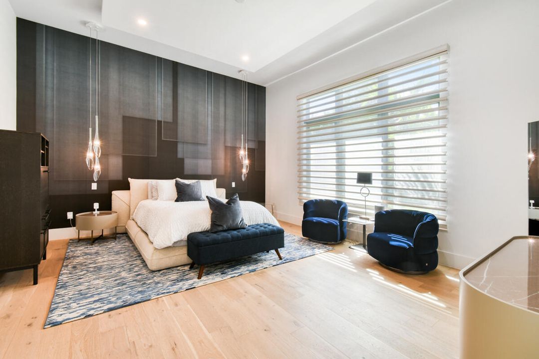 Activo con contrato: $2,949,000 (5 camas, 5 baños, 4522 Pies cuadrados)