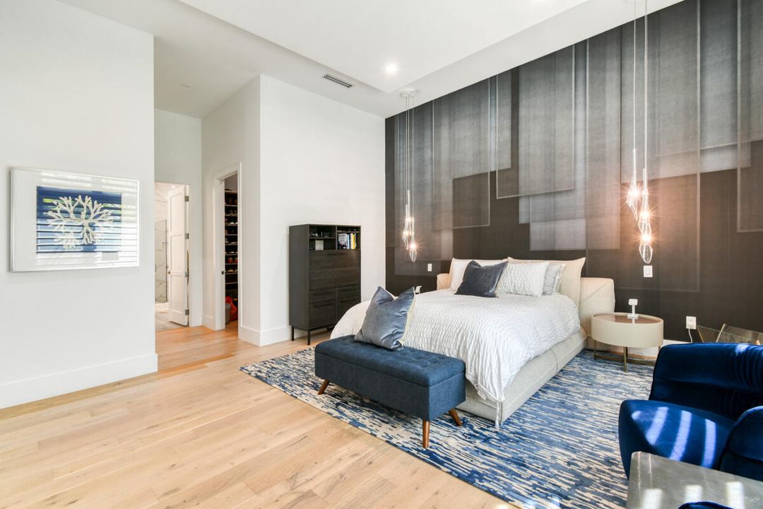 Activo con contrato: $2,949,000 (5 camas, 5 baños, 4522 Pies cuadrados)