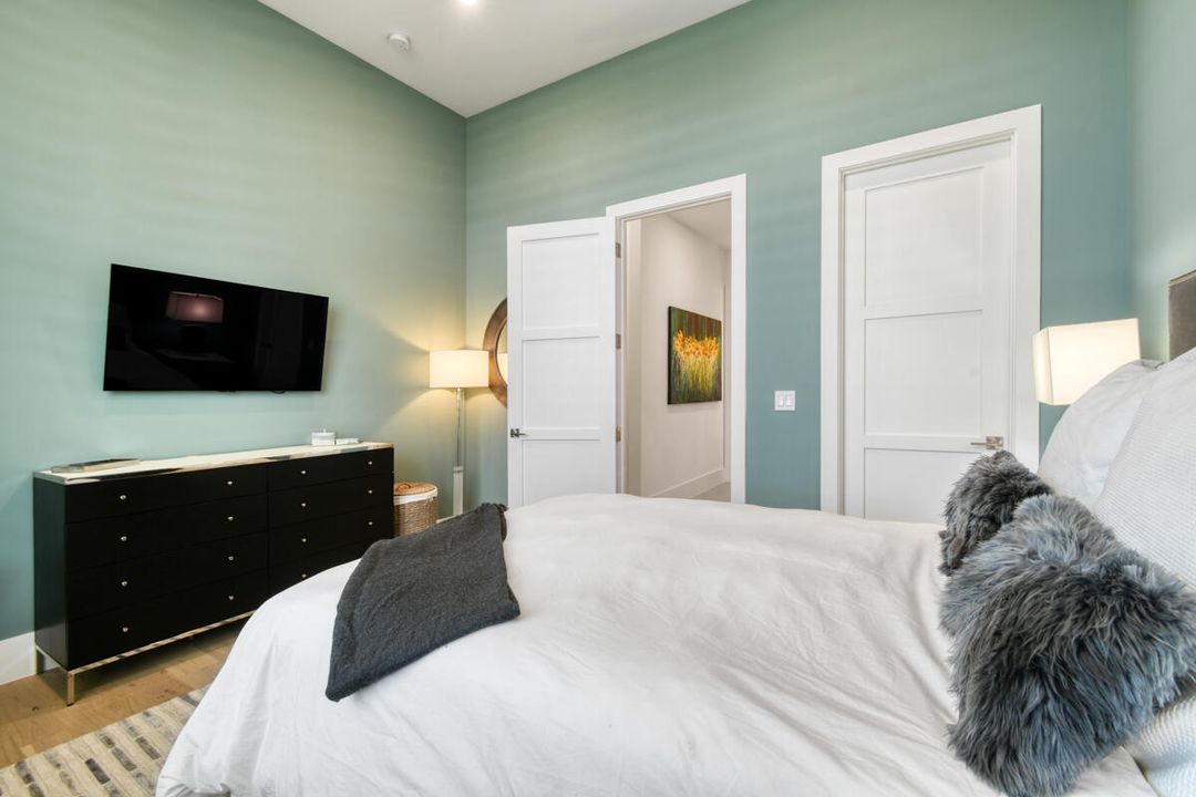 Activo con contrato: $2,949,000 (5 camas, 5 baños, 4522 Pies cuadrados)