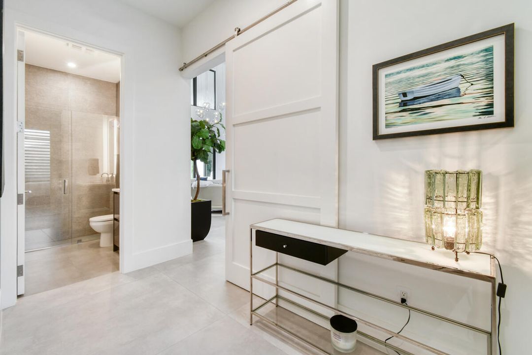 Activo con contrato: $2,949,000 (5 camas, 5 baños, 4522 Pies cuadrados)