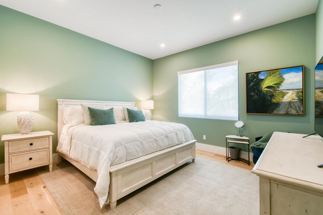 Activo con contrato: $2,949,000 (5 camas, 5 baños, 4522 Pies cuadrados)