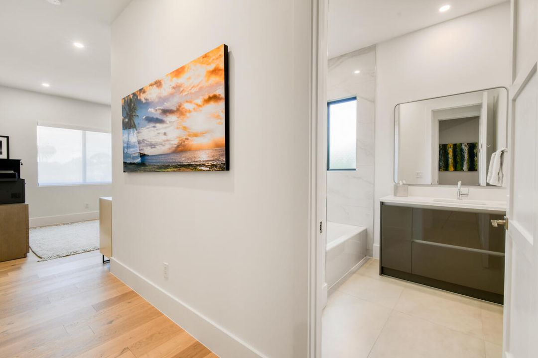 Activo con contrato: $2,949,000 (5 camas, 5 baños, 4522 Pies cuadrados)