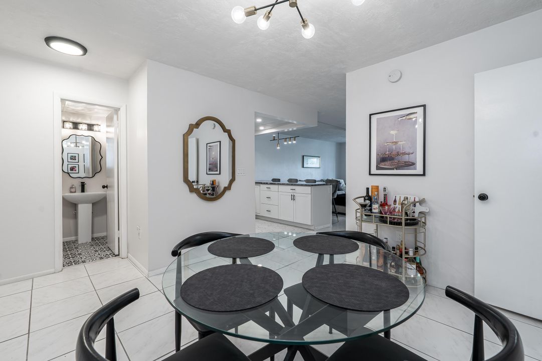 Active With Contract: $160,000 (1 beds, 1 baths, 1129 Square Feet)