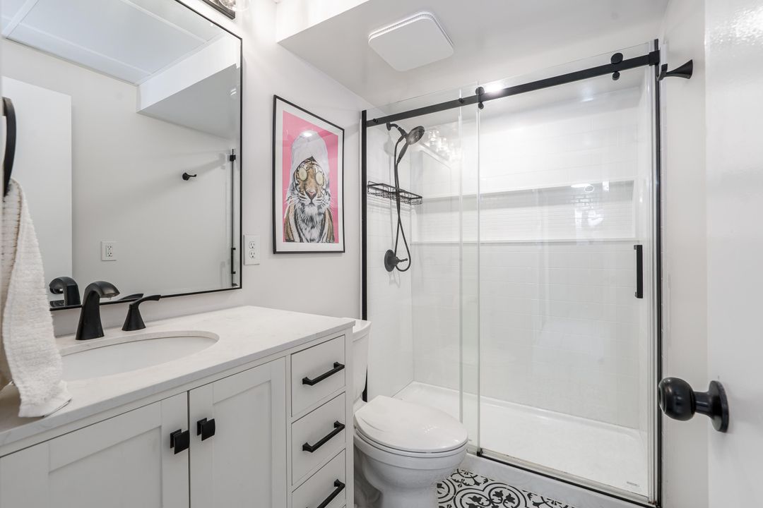 Active With Contract: $160,000 (1 beds, 1 baths, 1129 Square Feet)