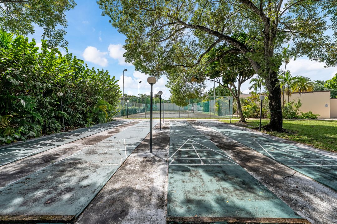 Active With Contract: $160,000 (1 beds, 1 baths, 1129 Square Feet)